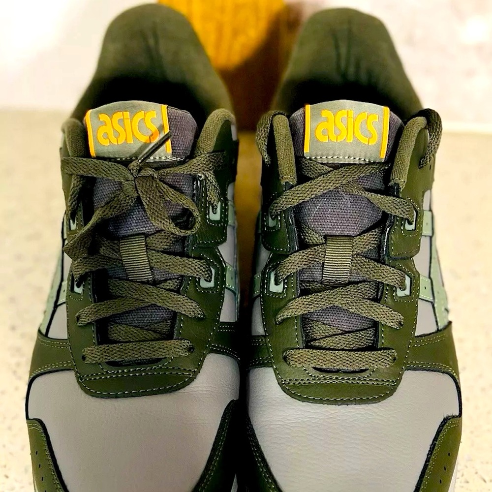 ASICS men’s shoes size 12.